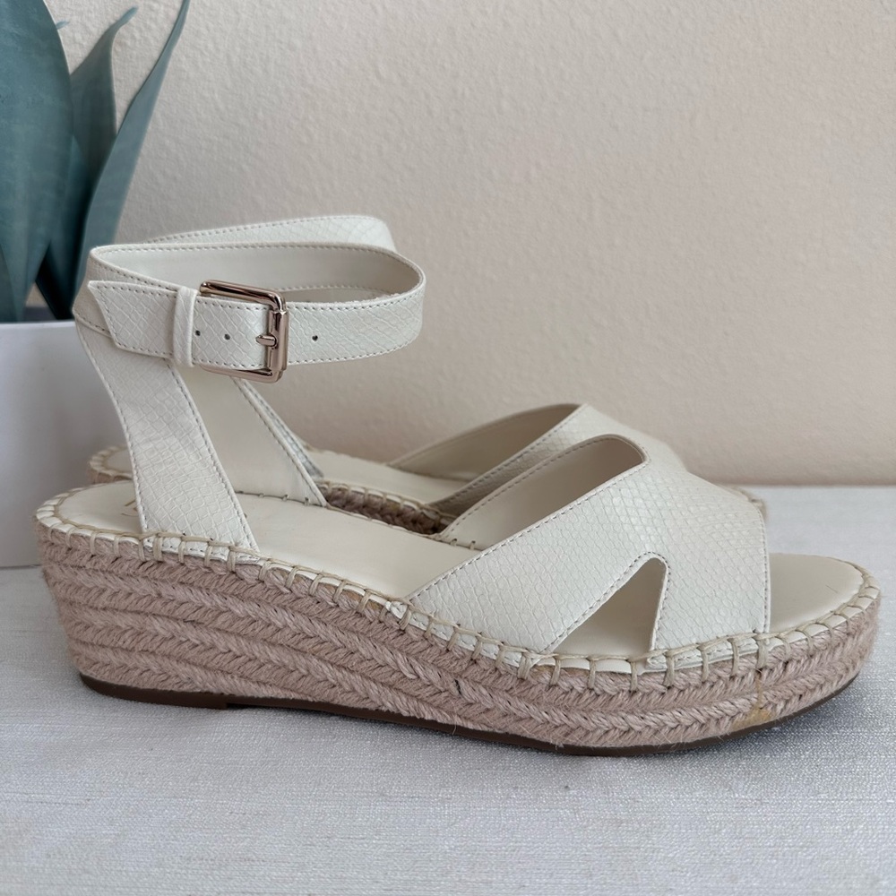 New Franco Sarto Pellia Faux Leather Espadrille Wedge Sandals Women’s 9.5M